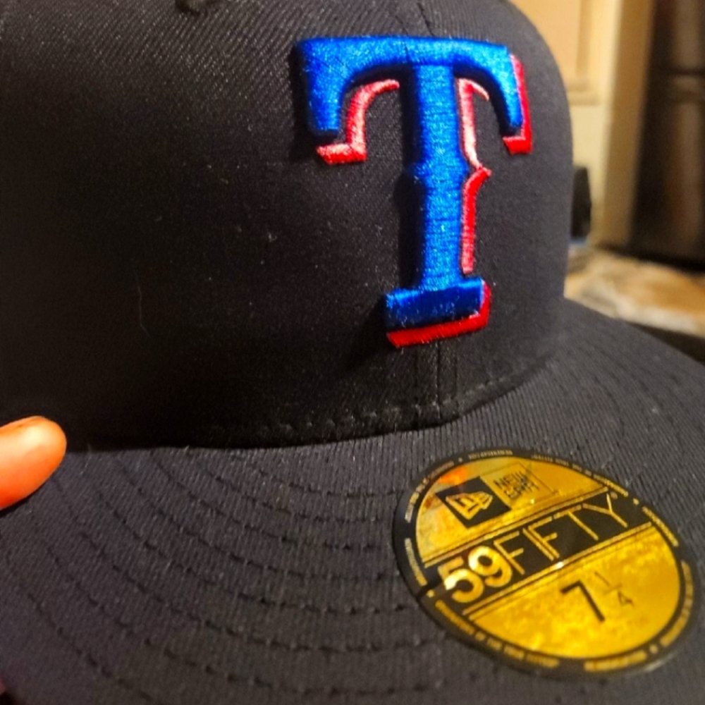 Texas Rangers Fitted Hat with pin(Hat club)